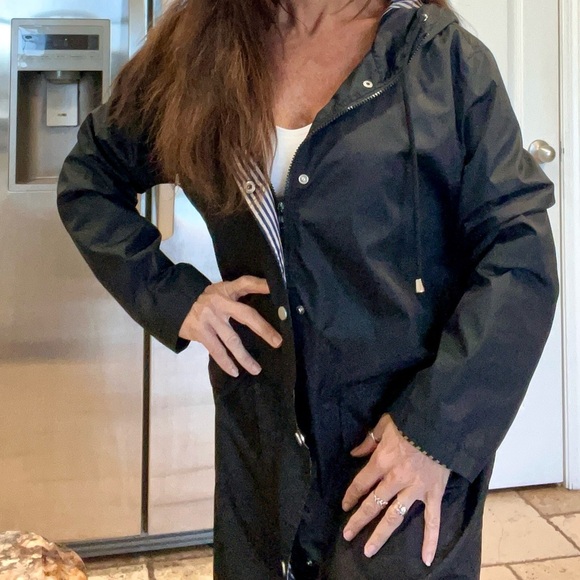 Jackets & Blazers - Women Black Rain Coat Jacket Size L Hooded Pockets Zip Snap Outdoor windbreaker